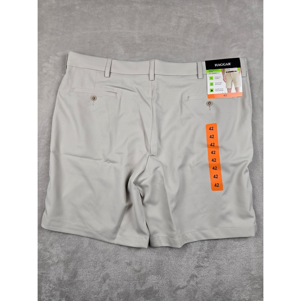 Haggar Performance Short Mens 42 Tan Stretch Moisture Wicking 8.5" Inseam *Read